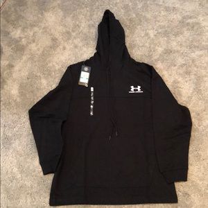 NWT Under Armour Mens Heatgear Fleece Hoodie.